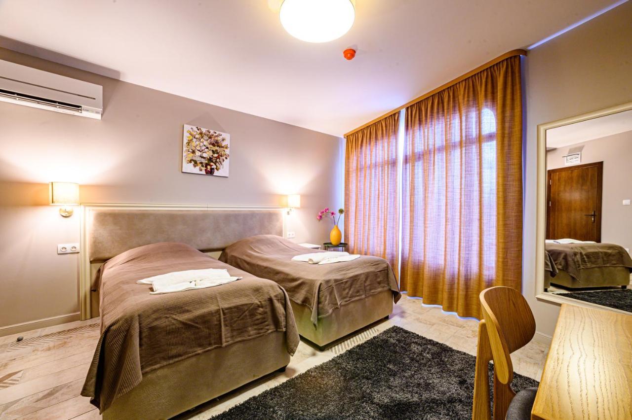 Antique Boutique Hotel Pavel Banya Eksteriør billede