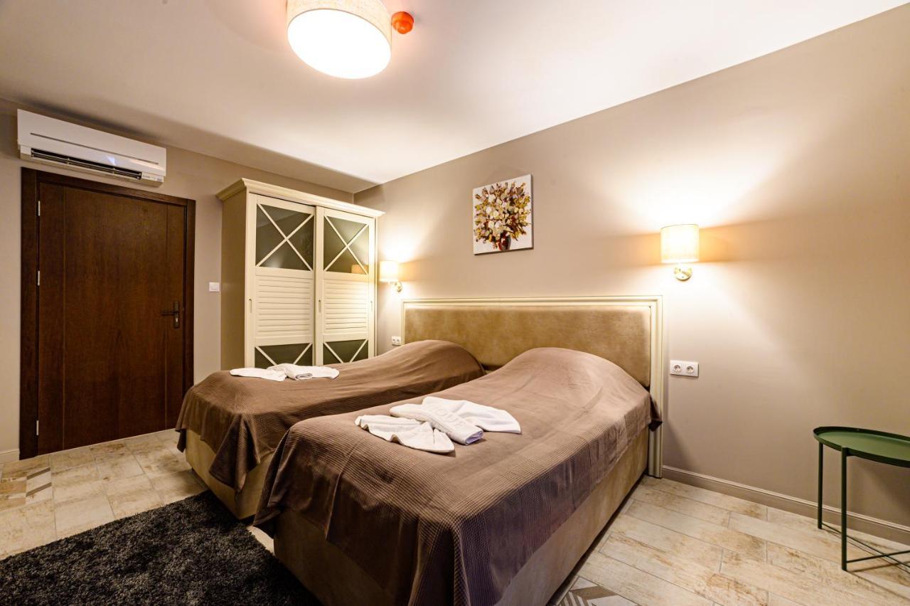 Antique Boutique Hotel Pavel Banya Eksteriør billede