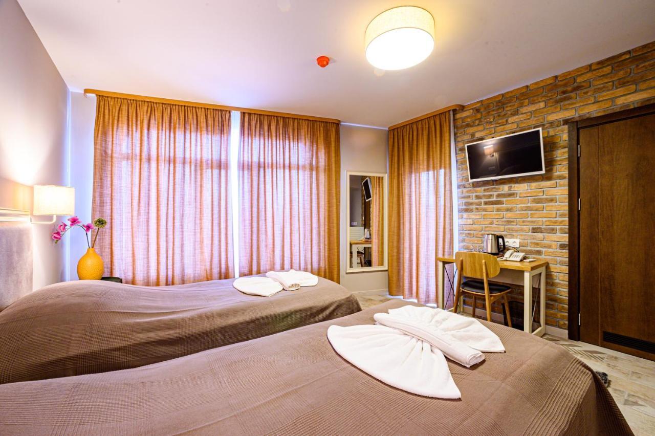 Antique Boutique Hotel Pavel Banya Eksteriør billede
